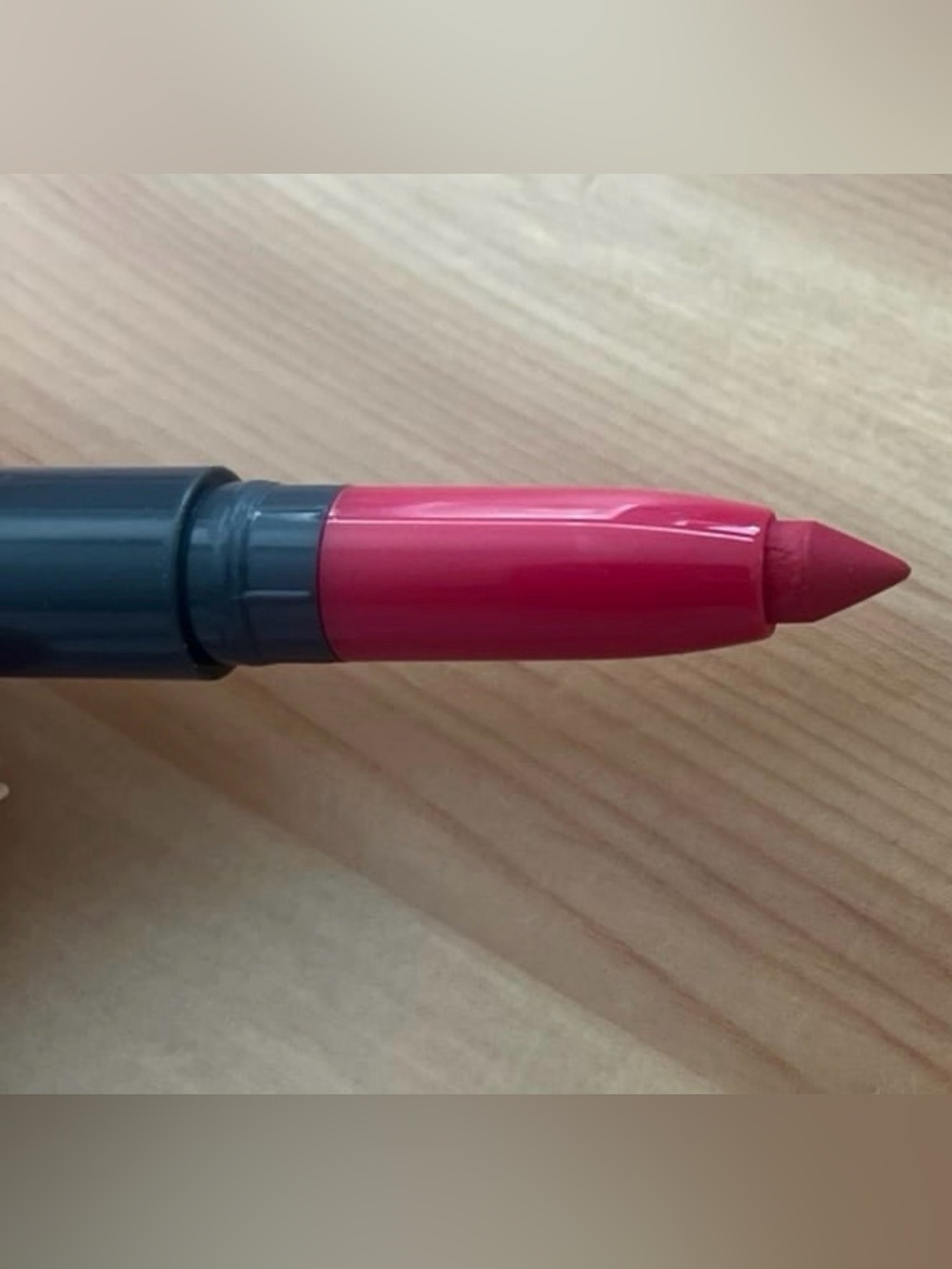 Bite Beauty Lip Crayon in Fraise